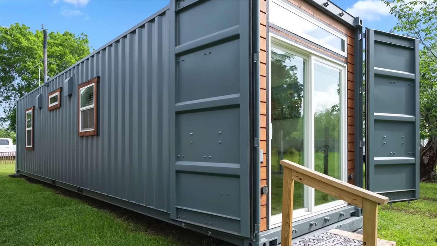 modular restaurant container review,shipping container restaurant review and rating,is a modular container cafe worth buying,prefabricated steel container bar review pros cons,modular commercial structure review honest opinion,generic modular restaurant container review verdict real-world details not found in the official specs